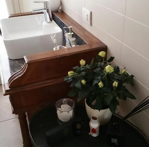 Dimora Del Vicolo Giglio * צ'רנוביו