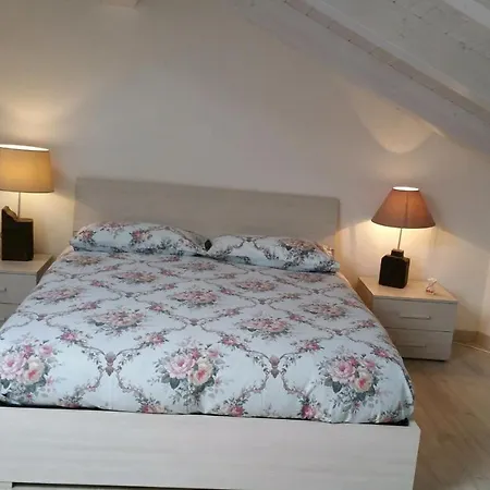 Apartment Dimora Del Vicolo Giglio Cernobbio