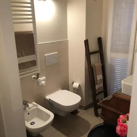 Dimora Del Vicolo Giglio Apartment Cernobbio