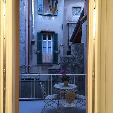 Dimora Del Vicolo Giglio Apartment Cernobbio
