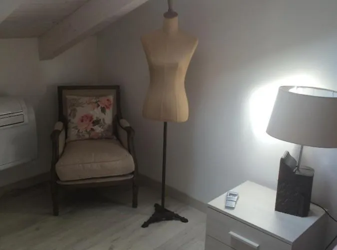 Apartment Dimora Del Vicolo Giglio Cernobbio