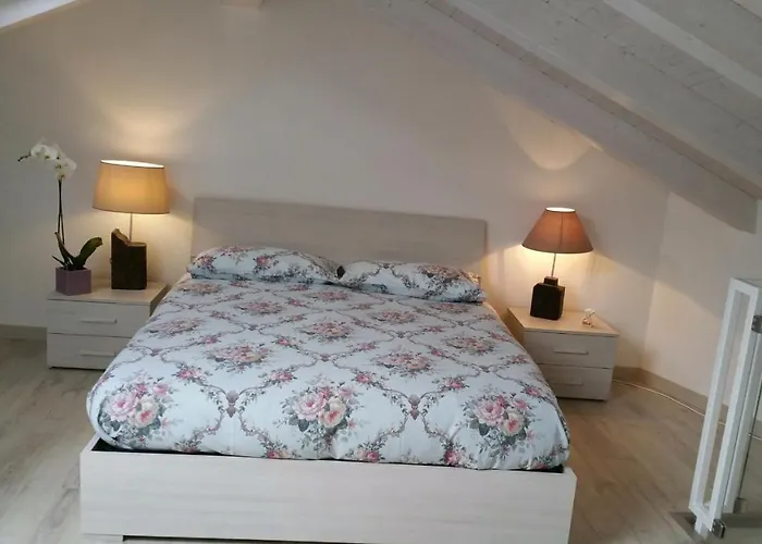 Apartment Dimora Del Vicolo Giglio Cernobbio